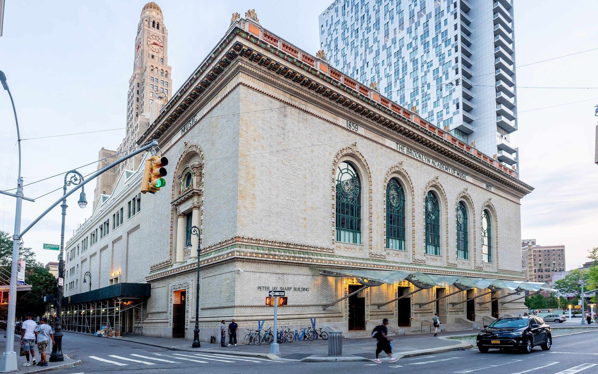Brooklyn Academy of Music, a Wikimedia Commons photograph in Michael Stern's encyclopedia
