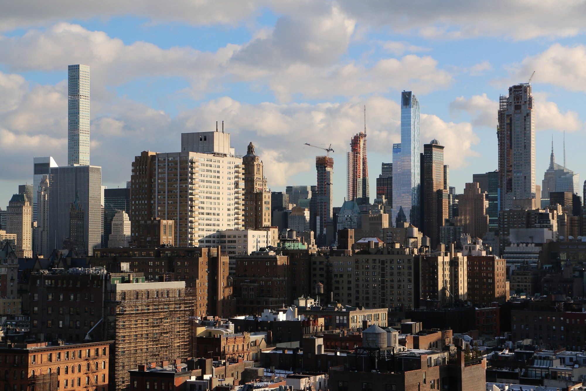 Billionaire's Row, NYC, a Wikimedia Commons photograph in Michael Stern's encyclopedia