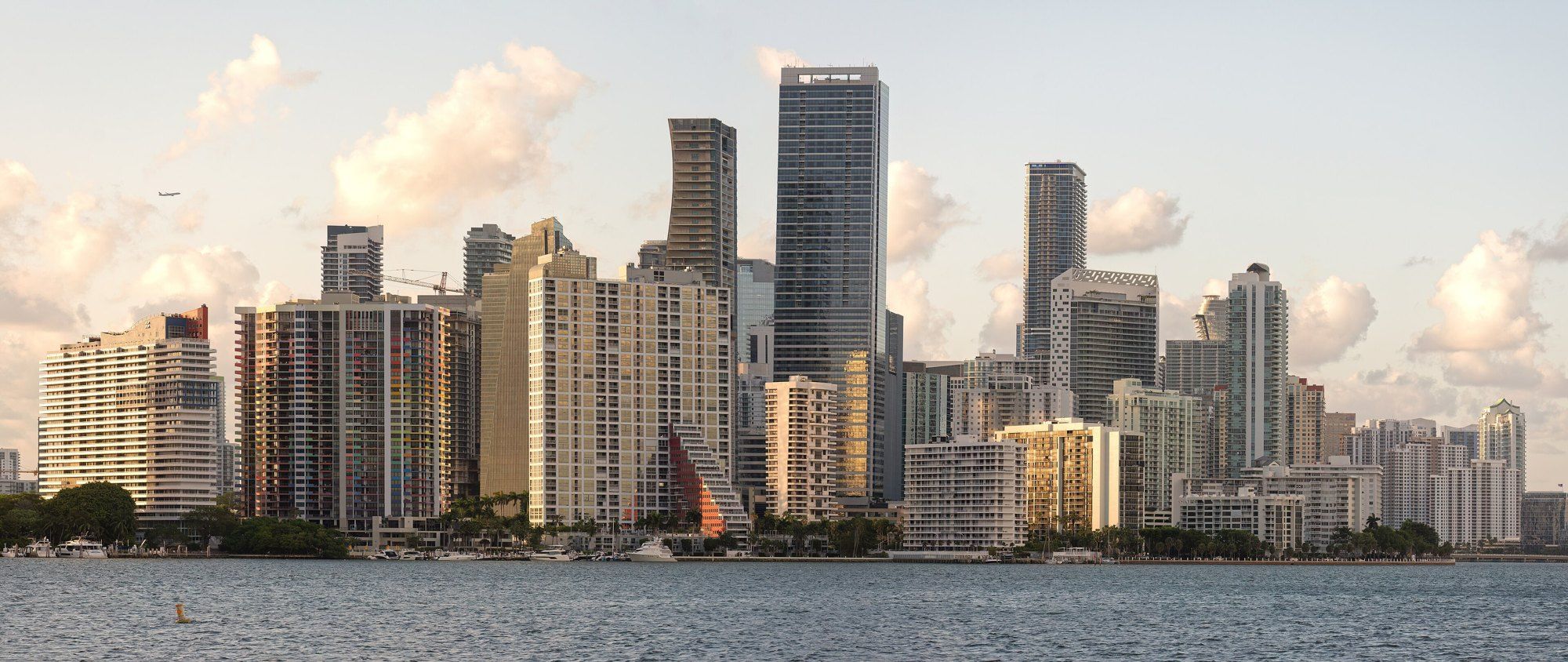 Miami, Florida skyline, a Wikimedia Commons photograph in Michael Stern's encyclopedia